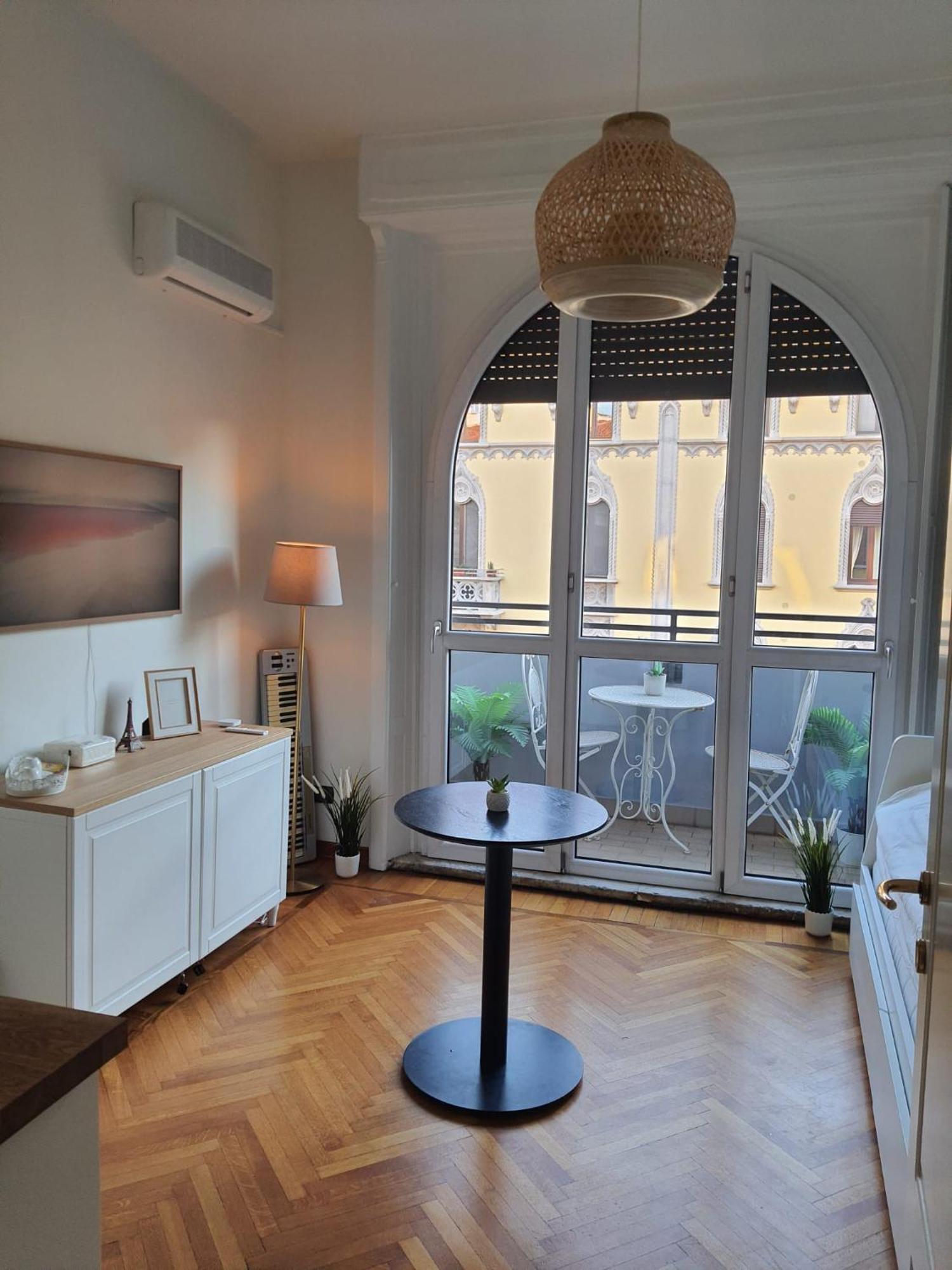 Apartament Elegante Monolocale - Pecchio 1930 Mediolan Zewnętrze zdjęcie