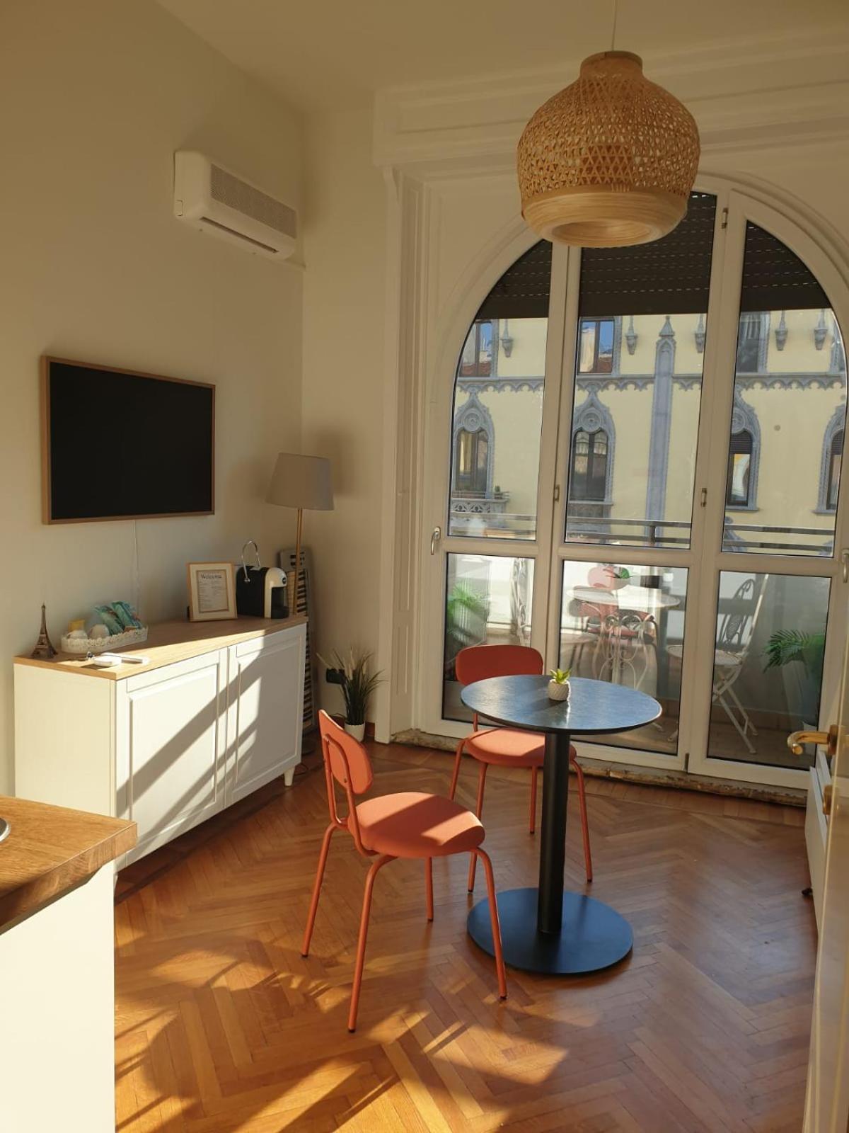 Apartament Elegante Monolocale - Pecchio 1930 Mediolan Zewnętrze zdjęcie
